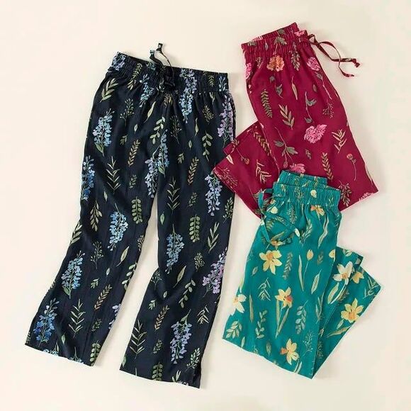NWT Uncommon Goods Birth Month Flower Lounge Pajama Pants in Larkspur Floral - Picture 2 of 8